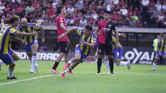 El último clásico rosarino fue victoria de Central 2-1 frente a Newell's en el Coloso.