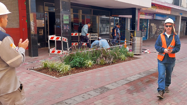 Alarma en peatonal San Martín por fuga de gas: evacúan comercios y cortan el tránsito en la zona