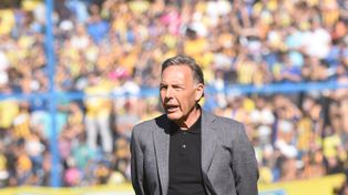 Russo tratará de que Central se plante en Liniers y se vuelva con un triunfo ante Vélez.