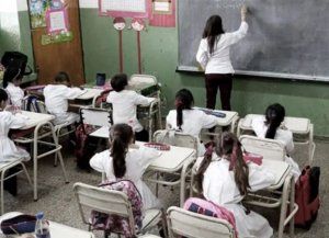 Hasta las 10, el 25% de los docentes había completado la Declaración Jurada para asentar que concurrieron a dar clases