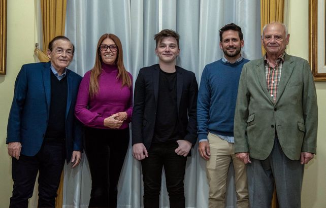 Lucio Di Santo, Olga Tomi, Mateo Salvatto, Fabián Grosso y Carlos Giandoménico.