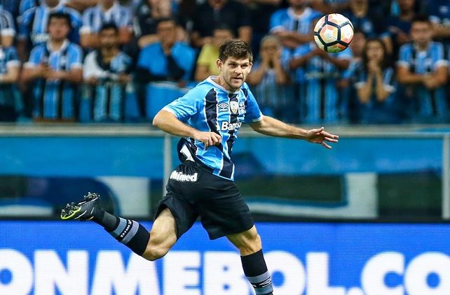 Desde Brasil. Walter Kannemann integra el plantel de Gremio de Porto Alegre desde inicios de 2017. Con este equipo conquistó la última edición de la Copa Libertadores de América.&nbsp;