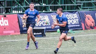 El paranaense Tomás Sigura se prepara para recibir la guinda en el entrenamiento de Capibaras XV.