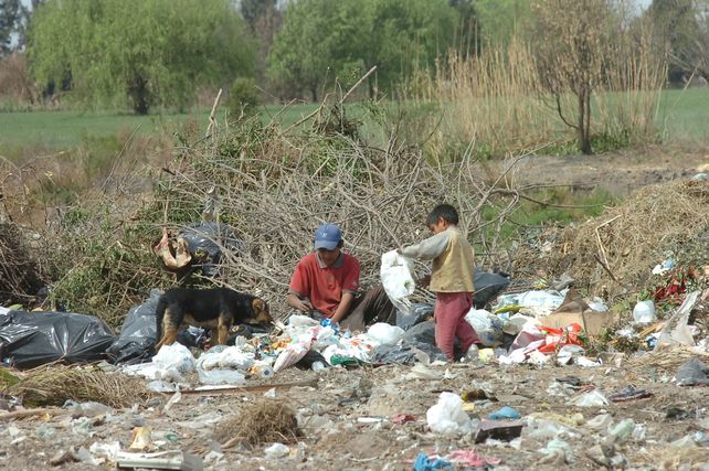 Los departamentos Feliciano, Federal, La Paz e Islas, con mayor pobreza crónica