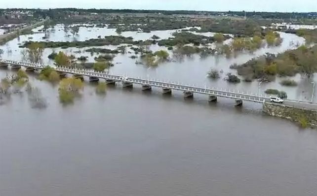 Vacían embalse de Salto Grande para recibir un importante caudal de agua la semana próxima