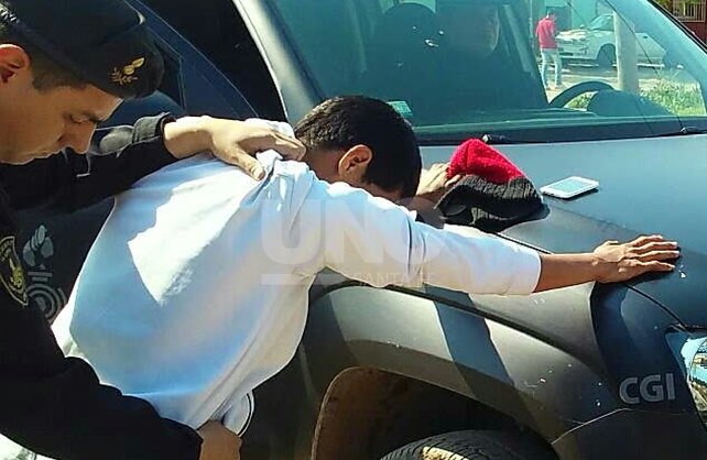 Atraparon a un joven con una tumbera cargada en Sauce Viejo