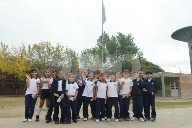 Los alumnos de 5º grado fueron los primeros en subir un video cantando un tema que propuso el Ministerio. Autor:Javier Escobar.                 			 -