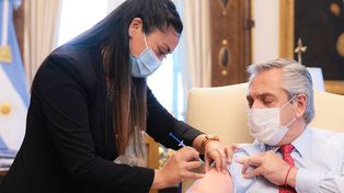 El presidente Alberto Fernández fue vacunado por tercera vez
