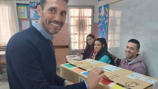 El intendente Pablo Corsalini votó en el Colegio Luján.