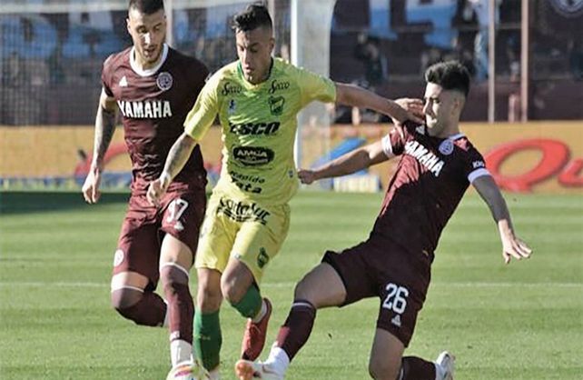 Lanús busca seguir arriba cuando visite a Defensa