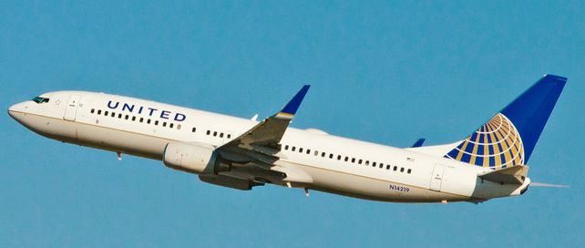 United Airlines lanzará asientos cama en clase económica para vuelos largos desde 2027