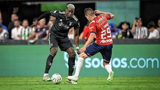 Pogba debe operarse la rodilla y podría perderse el Mundial de Qatar