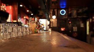 La norma aprobada por el Concejo puso bajo la lupa la habilitación de locales gastronómicos.