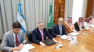 Convenio. Pullaro, Llaryora, Caputo y representantes de Arabia Saudita.