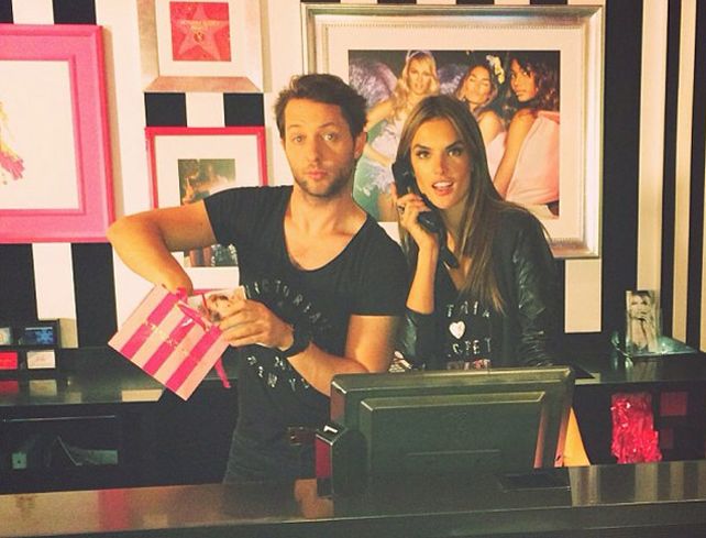 Los ángeles sensuales de Victorias Secret en Nueva York