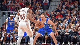 Cleveland doblegó a Milwaukee, el líder de la Conferencia&nbsp; Este.