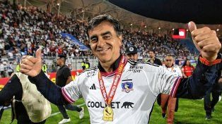 Gustavo Quinteros es pretendido por Colo Colo tras la salida de Jorge Almirón.