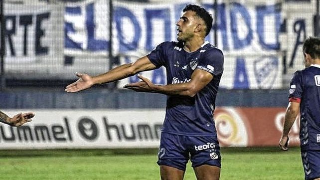 Godoy Cruz se refuerza con el defensor Pier Barrios