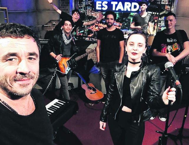 Hay equipo. Mery junto a su padre
