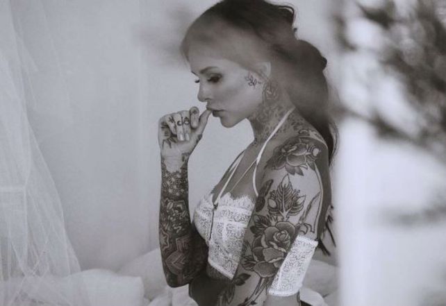 Candelaria Tinelli escribió fuertes mensajes en la cuenta de Instagram de su ex.