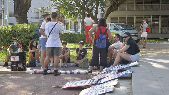 Femicidio de Fátima: comienza el juicio a Martínez con vigilia frente a tribunales