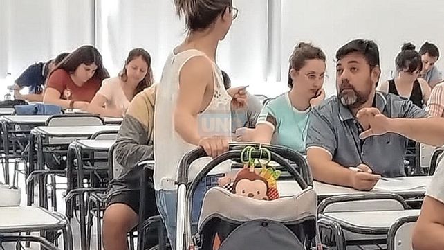 La pareja. Oriunda de Tucumán cumplimentó la instancia de evaluación junto a su pequeña bebé.