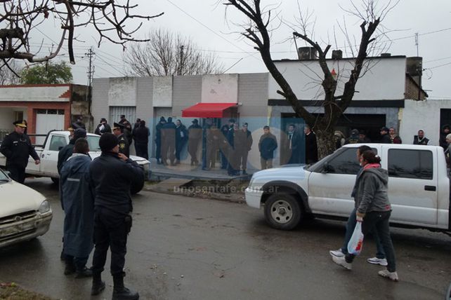 Detuvieron a dos jóvenes durante allanamientos en el barrio San Lorenzo