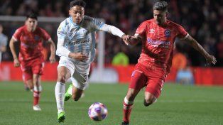 Argentinos buscará pisar fuerte en su visita al necesitado Atlético Tucumán