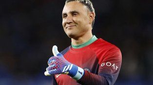 Todo okey. Keylor Navas está en vuelo a Rosario para sumarse a Newells.