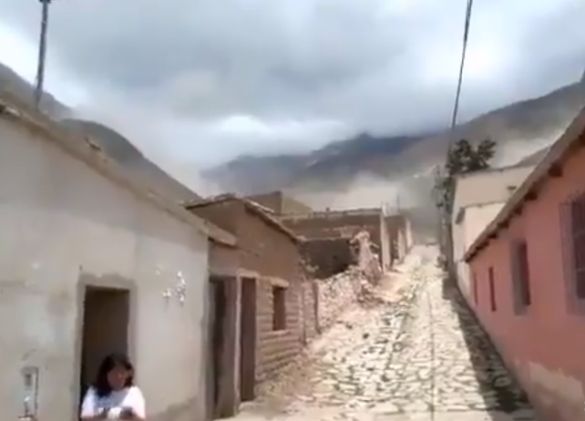 Video: un fuerte sismo sacudió a Salta y Jujuy y produjo derrumbes