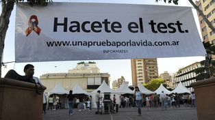 Cada vez más jóvenes menores de 20 años se infectan de VIH en la provincia de Santa Fe