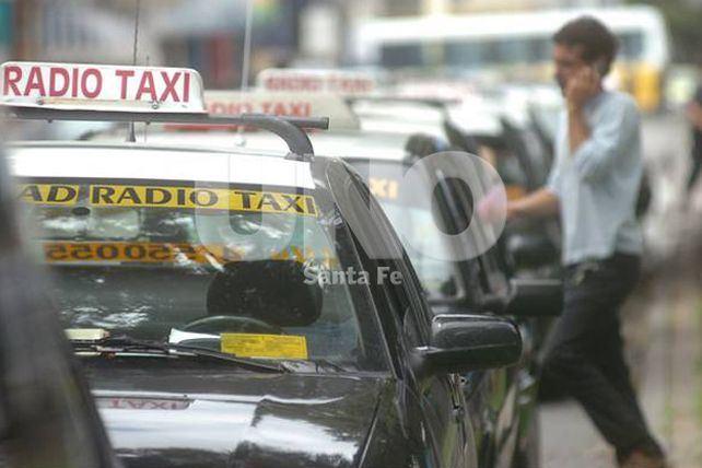 Los taxistas no adhieren al uso del pago con tarjeta magnética