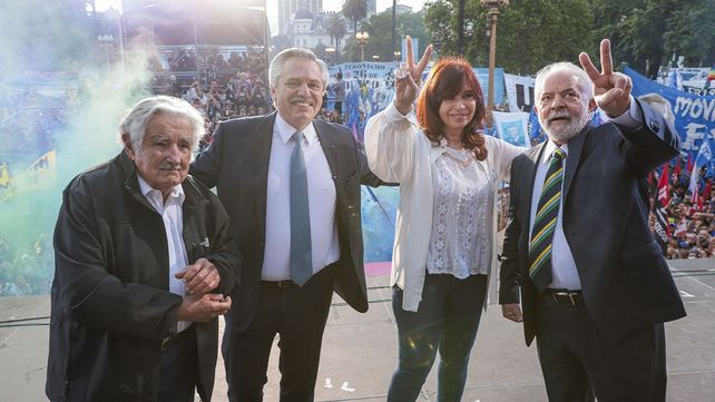 En Plaza de Mayo, Alberto Fernández afirmó que la Argentina del ajuste es historia