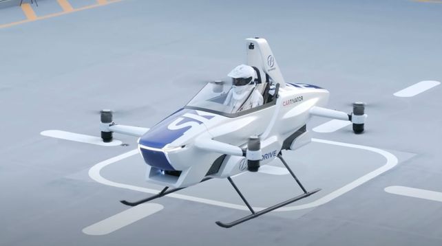 El coche volador tripulado SD-03 durante la sesión de prueba en un establecimiento de Toyota