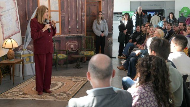Rosario Romero inauguró formalmente la Feria del Libro Paraná Lee 2025.&nbsp;