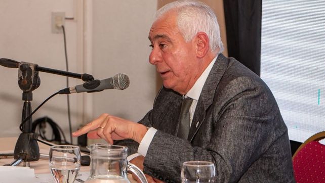 El defensor Maximiliano Benítez