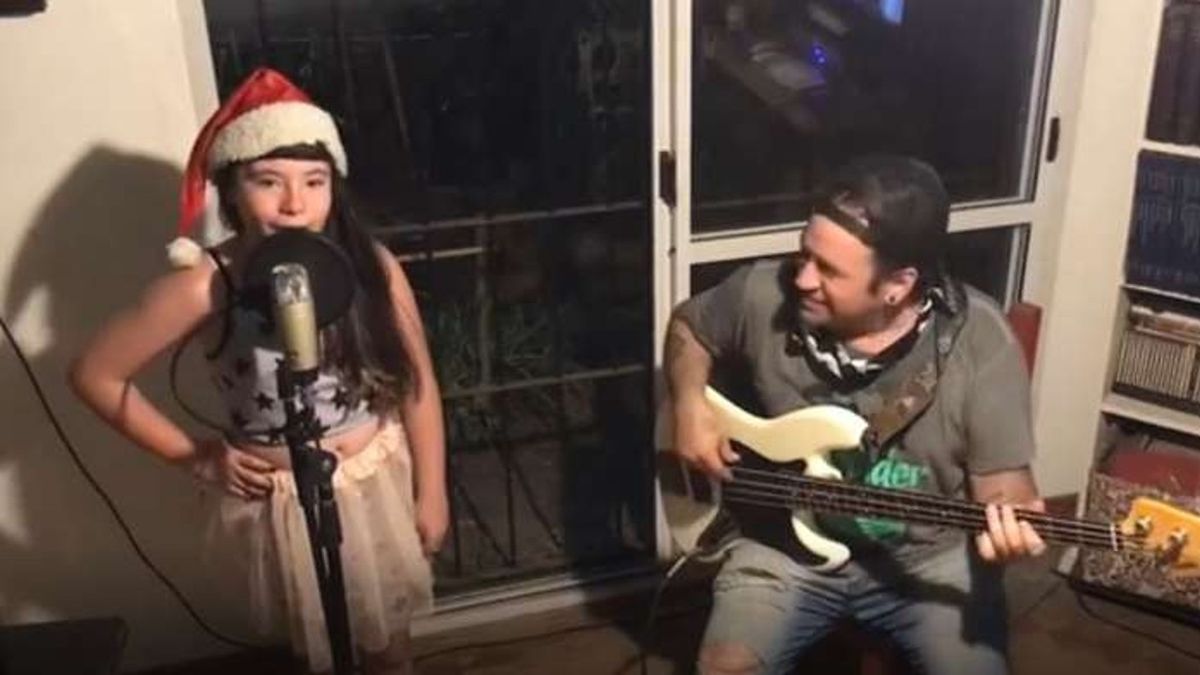 La Hija De Pity Álvarez Cantó Un Hit De Intoxicados Y Causó Sensación