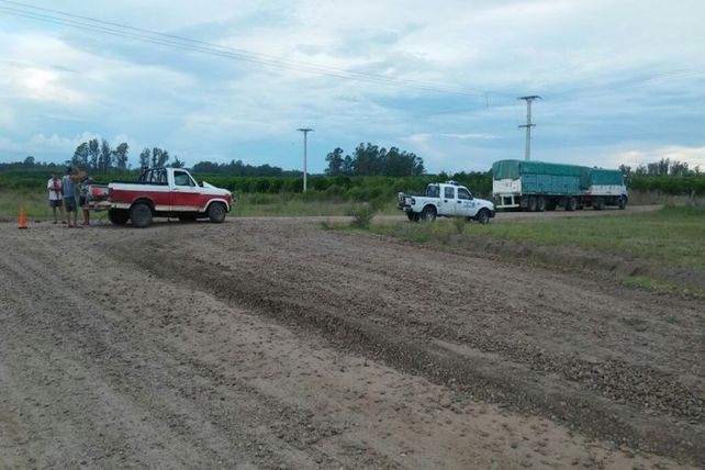 Dos heridos al chocar una camioneta contra la parte trasera de un acoplado