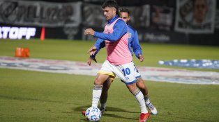Ignacio Malcorra no estuvo en el triunfo de Central ante Instituto porque estaba suspendido.