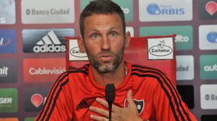 Bernardi dirigiò a Newells entre 2015 y 2016