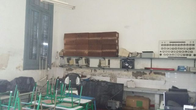 Padres de alumnos de la escuela Rivadavia acudieron a la Justicia y se movilizarán este martes
