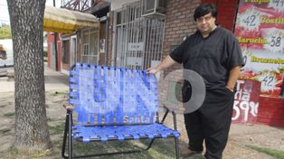 A partir de una necesidad, inventó un sillón para obesos