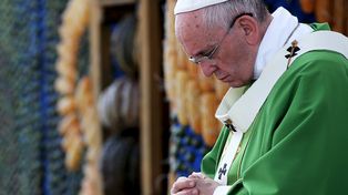 Por más misa de los domingos, si la fe no es solidaria es débil, está enferma o muerta