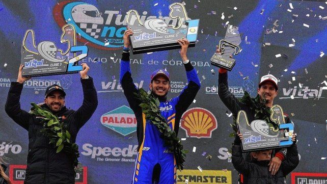 Santiago Mallo festeja por primera vez en la Clase 3.