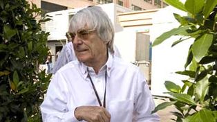 El patr&oacute;n de la F&oacute;rmula Uno, Bernie Ecclestone, elogi&oacute; a Hitler