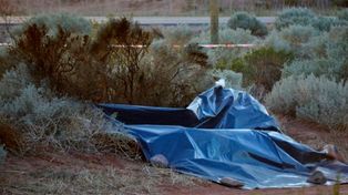 Hallaron el cadáver de una embarazada quemada con cubiertas