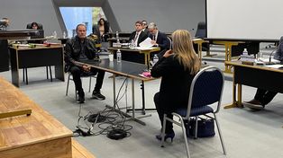 La audiencia de hoy se inició, tal como estaba previsto, con un careo entre Ramón Dupuy, abuelo de Lucio, y su abogada, Adriana Alizia Mascaró.