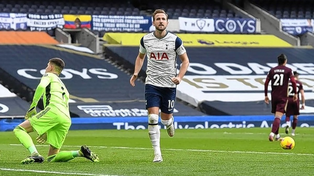 El Tottenham goleó como local al Leeds de Marcelo Bielsa por 3-0.