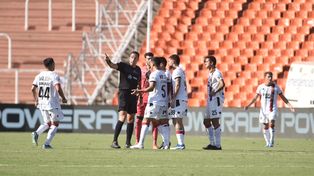 Banega deberá purgar la sanción con Platense y Sarmiento, y podrá volver para jugar con Boca y Defensa.