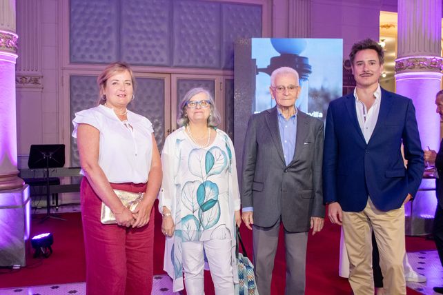 Gilda Saccone, Irma Cardone, Alberto Abut y Estéban Latucca
